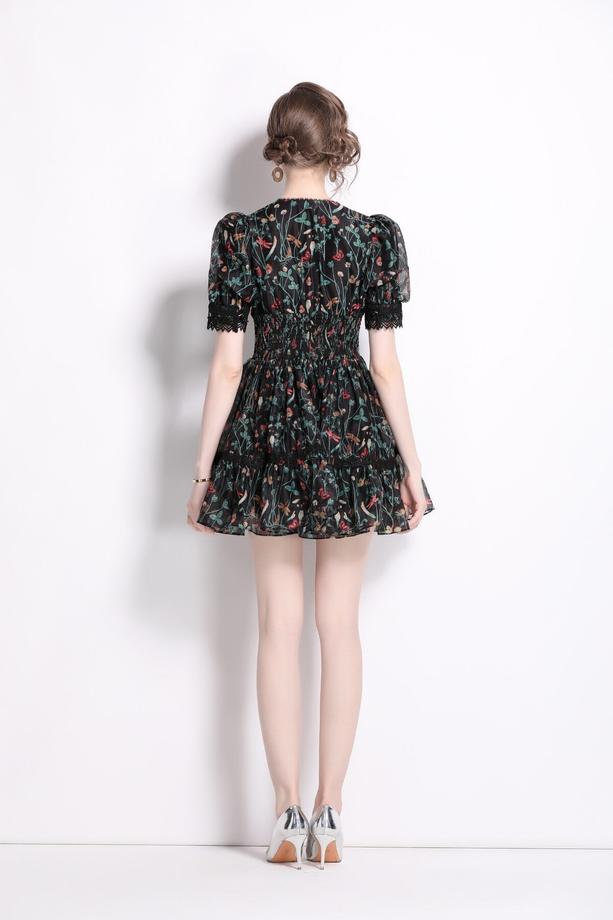 Vintage Floral V Neck Puff Sleeve Tea Dress